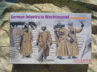 Dragon 6518  German Infantry in Wachtmantel 